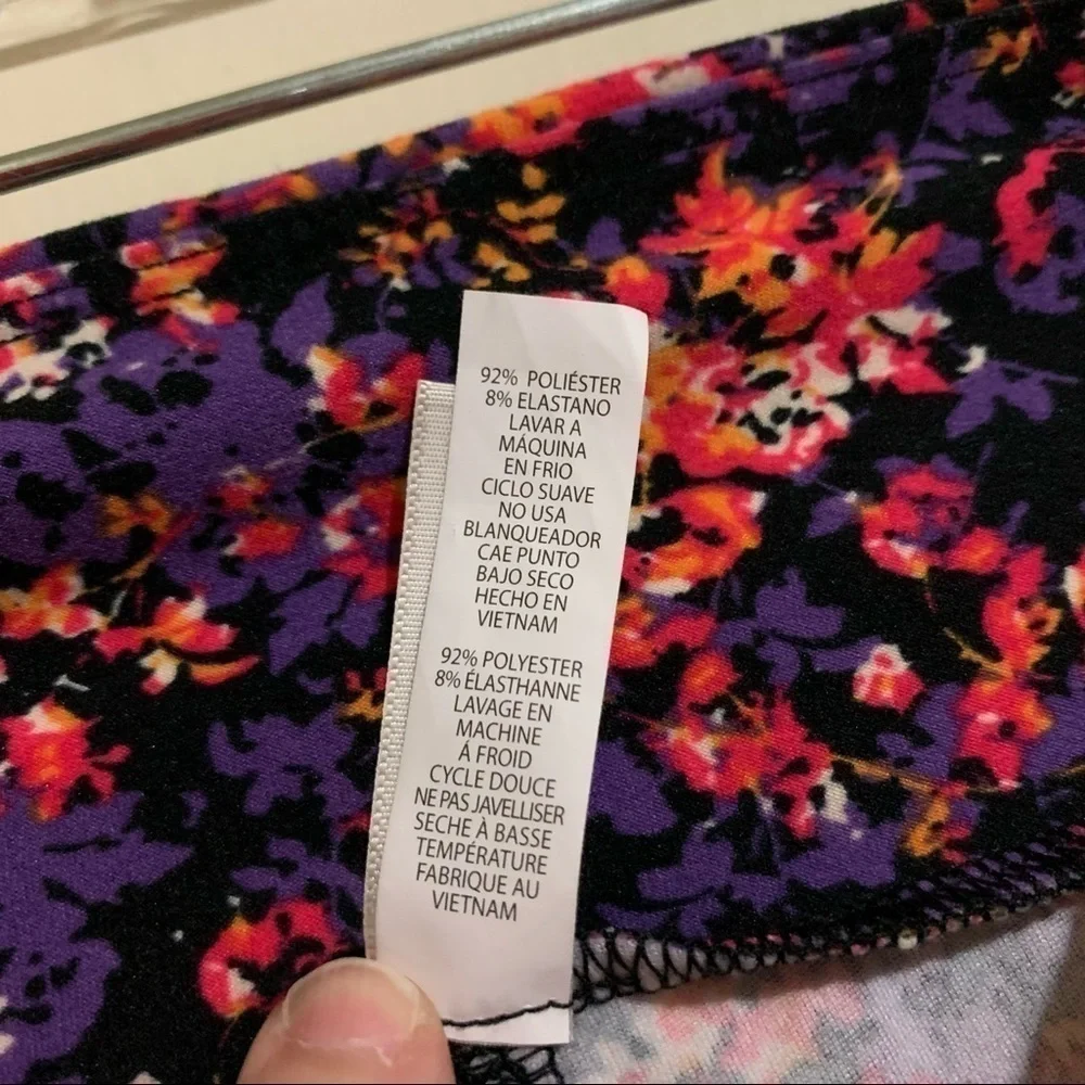 LuLaRoe Soft Knit Casual Purple Multicolor Floral Print Leggings. One Size - Picture 5 of 10